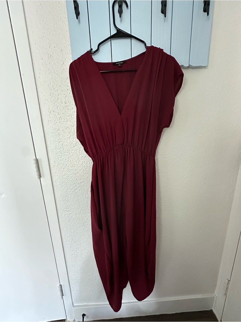 V-Neck Midi Dress in Burgundy - Classic Gathered Waist